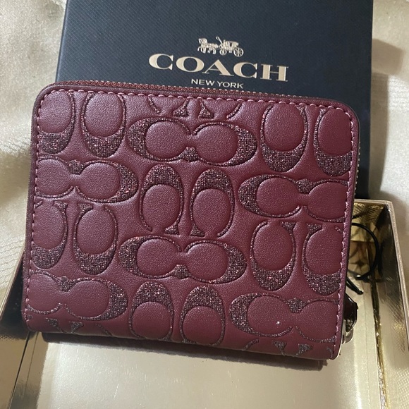 Signature Coach Compact Wallet w/ glitter accent - Picture 4 of 5